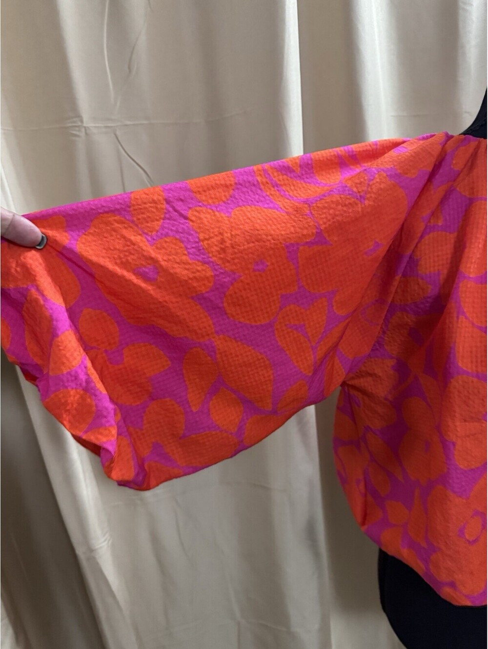 THML Floral Off Shoulder Blouse Women’s M Pink Orange NWT Boho Balloon Sleeve - Picture 5 of 8